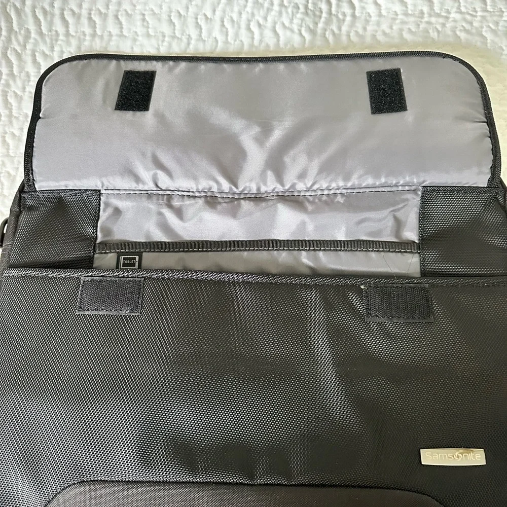New Samsonite computer bag/briefcase
